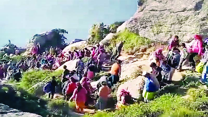 चूड़धार जैम पैक, श्रद्धालुओं का सैलाब उमड़ा