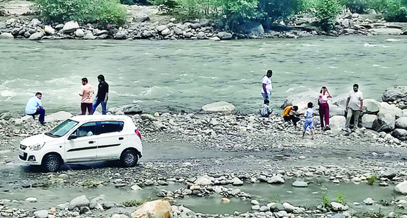 लहरों के अंदर मौ*त का समंदर, यहां जिंदगी को नहीं मिलता दूसरा मौका