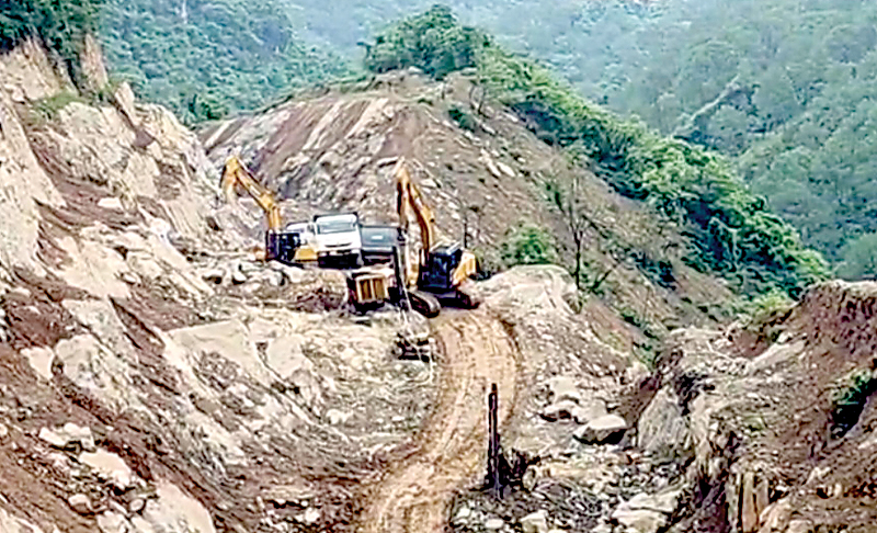 मस्याणा में रुकवाया डबल लेन का काम, मनमाने तरीके से काट दिया जंगल, पहाड़ी पर ब्लास्टिंग से खतरा, निरीक्षण करने पहुंची टीमें