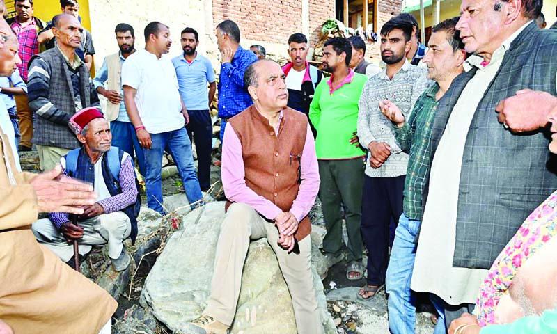 आठ दिन में सराज नहीं पहुंच पाई सरकार