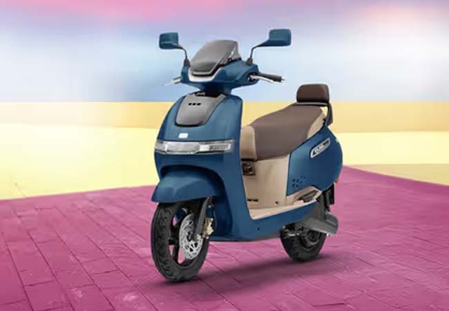 TVS Motor ने लांच किया EV स्कूटर iQube का नया वेरिएंट, जानें कीमत