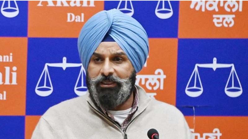 सतर्कता ब्यूरो ने मजीठिया के कार्यालय पर फिर मारा छापा, अमृतसर की संपत्ति भी जांच के घेरे में