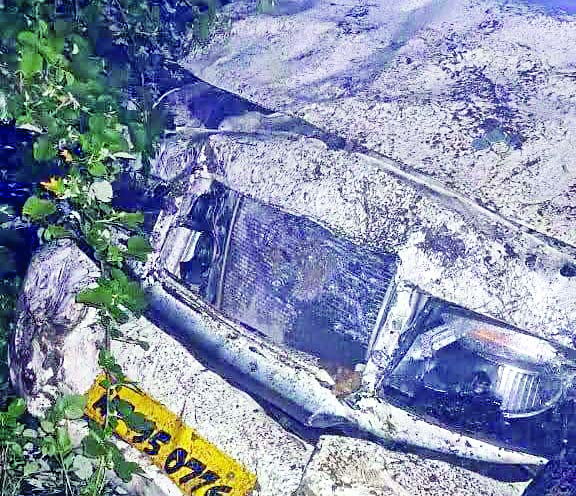 Accident: कुल्लू में खाई में गिरी जीप, दो की मौत, खेनवी के पास पेश आया दर्दनाक हादसा, दो गंभीर घायल