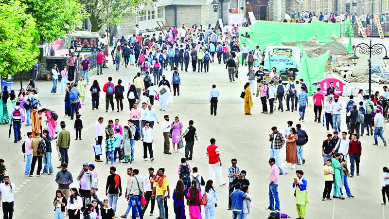 कुछ दिन मौसम साफ, अब टूरिस्ट का इंतजार