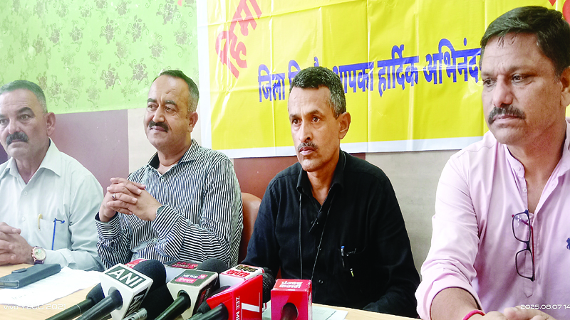 तबादला नीति में टेन्योर भी फिक्स करे सरकार