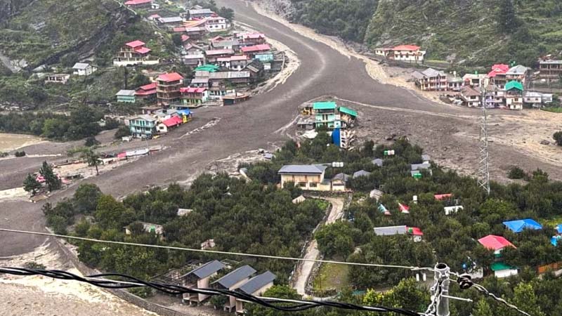 धराली में रेस्क्यू अभियान तेज, हर्षिल और धराली से अब तक 1126 लोगों को निकाला