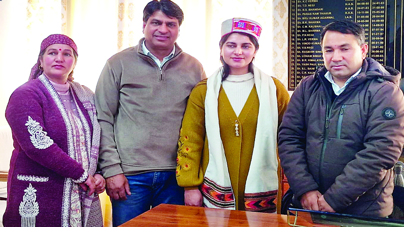 पच्छल की प्रियंका बनी कृषि विकास अधिकारी, एसडीएम ने किया स्वागत