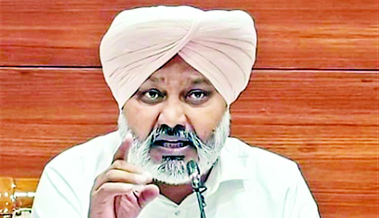 पंजाब में महिलाओं को हर महीने एक हजार
