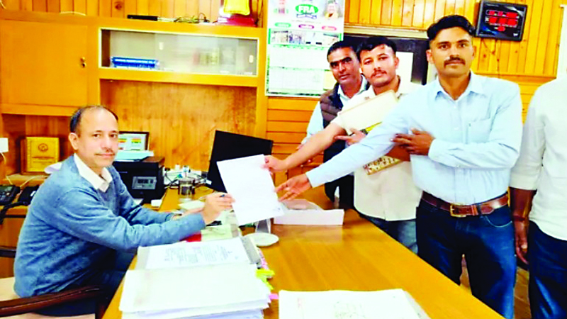 सहायक वनरक्षकों की भर्ती अधिसूचना पर करो पुनर्विचार