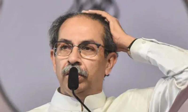 उद्धव ठाकरे की पार्टी टूटी, नौ में से छह सांसद बागी, संजय राउत ने बागियों को दी गाली, केंद्र सरकार पर हमला