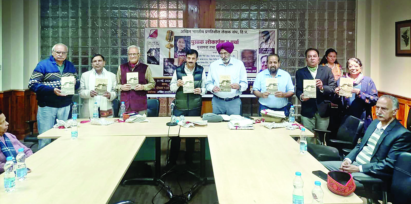 कवियों ने रचनाओं से खूब लूटी श्रोताओं की वाहवाही