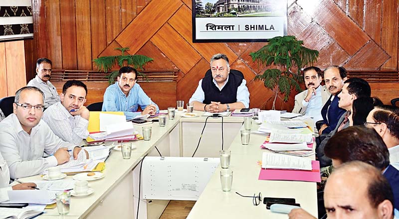 दिसंबर में एक साथ होंगी स्कूल परीक्षाएं, समर और विंटर क्लोजिंग स्कूलों के लिए शिक्षा विभाग की तैयारी