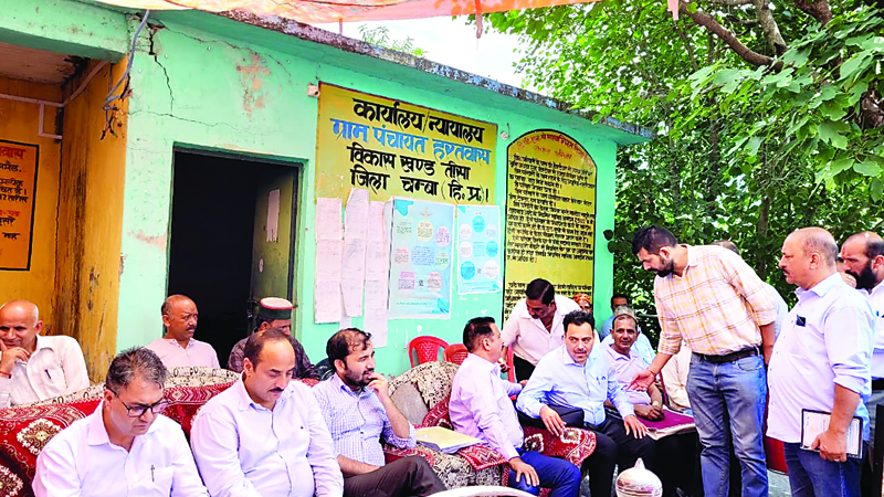 सेईकोठी परियोजनाओं पर प्रशासन-ग्रामीण आमने-सामने