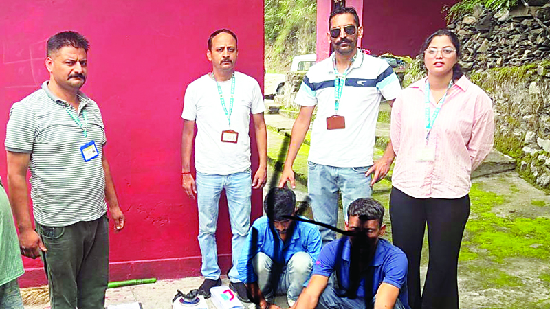 परेल पुल के पास 5.86 ग्राम चिट्टे के साथ दो लोग गिरफ्तार, मामला दर्ज