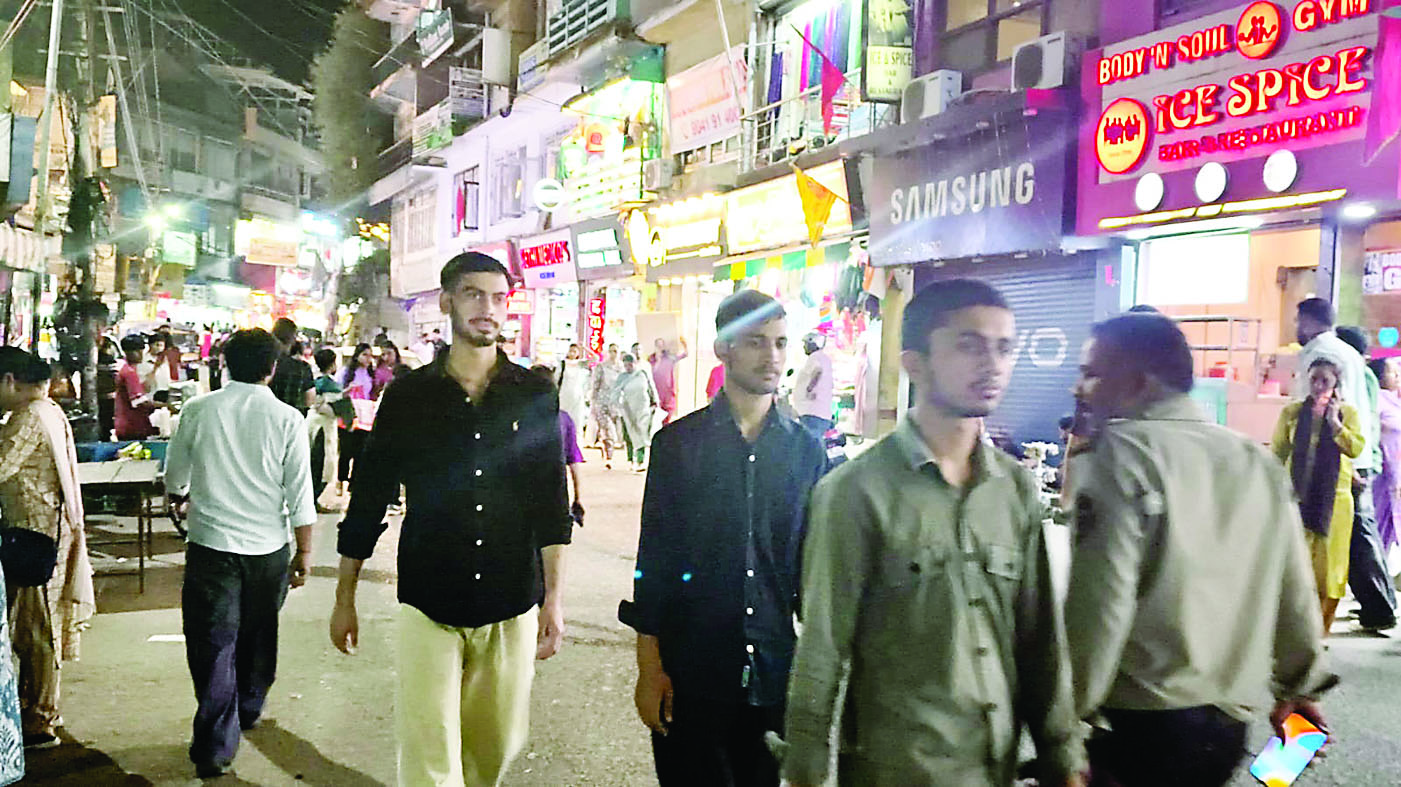 मौसम खुलते ही कसौली में लौटी पर्यटकों की रौनक
