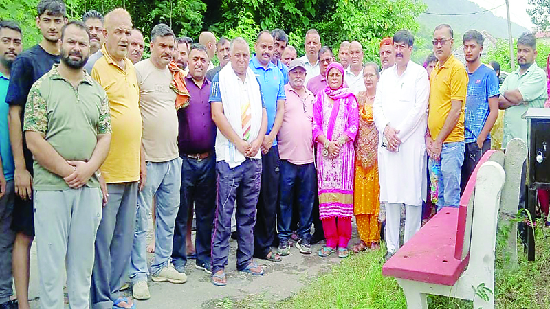 विधायक ने जानीं लखरूंह में दिक्कतें