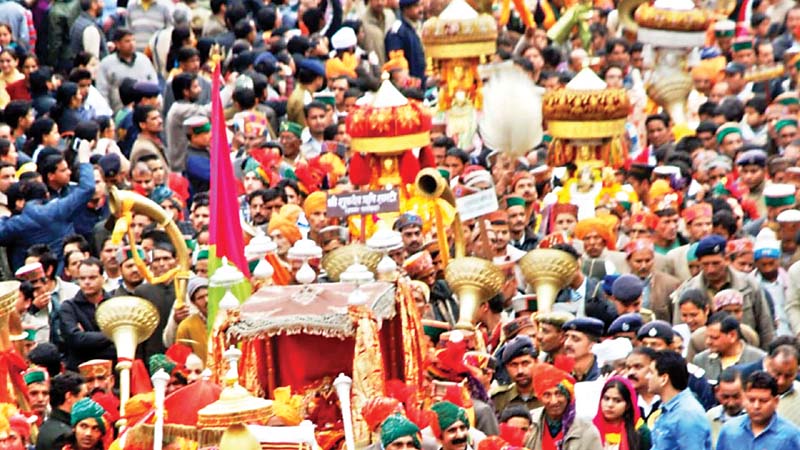 अंतरराष्ट्रीय मिंजर मेला - Divya Himachal