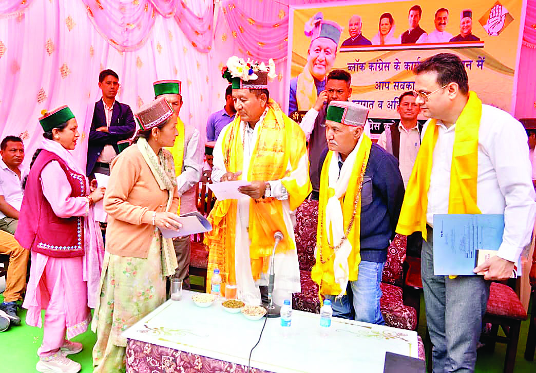 जनसमस्याओं का समयबद्ध समाधान करें अधिकारी