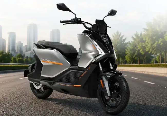 180KM रेंज, 115kmph की टॉप स्पीड, Keeway ने भारत में लांच किया Hypevolt-R EV स्कूटर