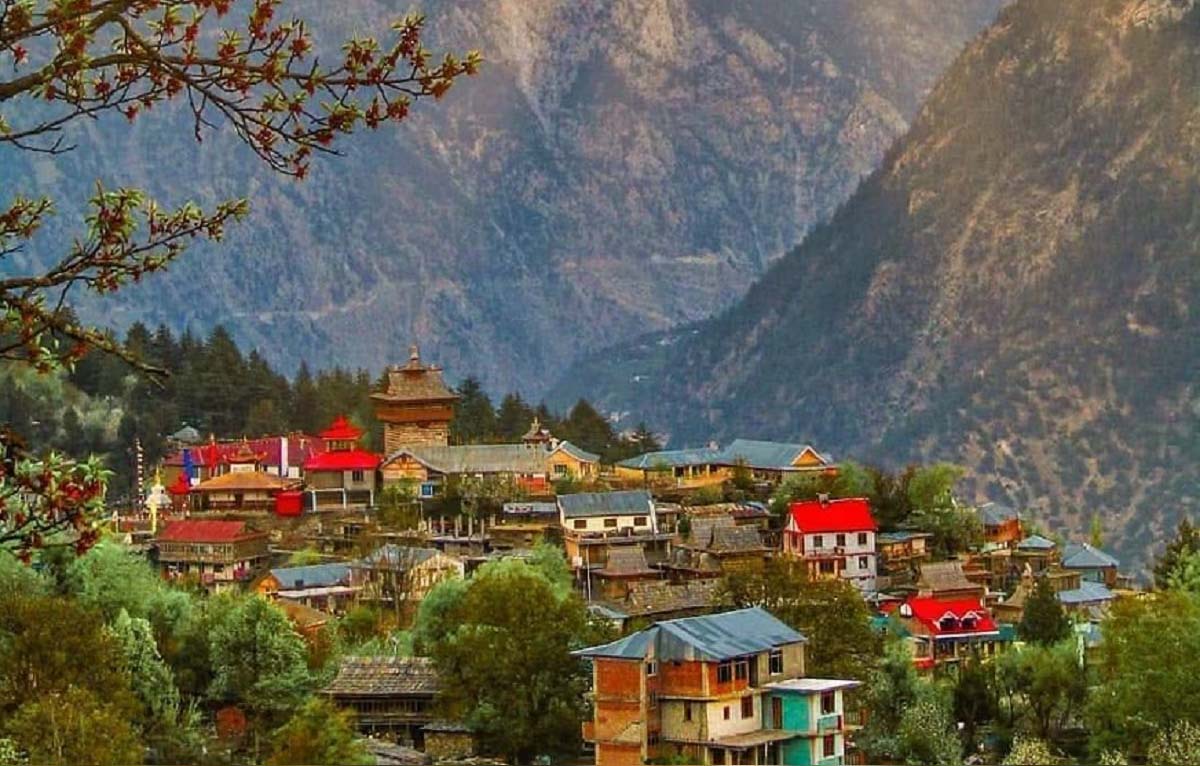 पौंटा झाटी हिमाचल के किस जिले में स्थित है?