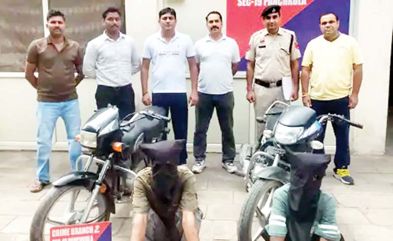 पंचकूला में धरे बाइक चोर, क्राइम ब्रांच की कार्रवाई; दो मोटरसाइकिल जब्त, जांच शुरू