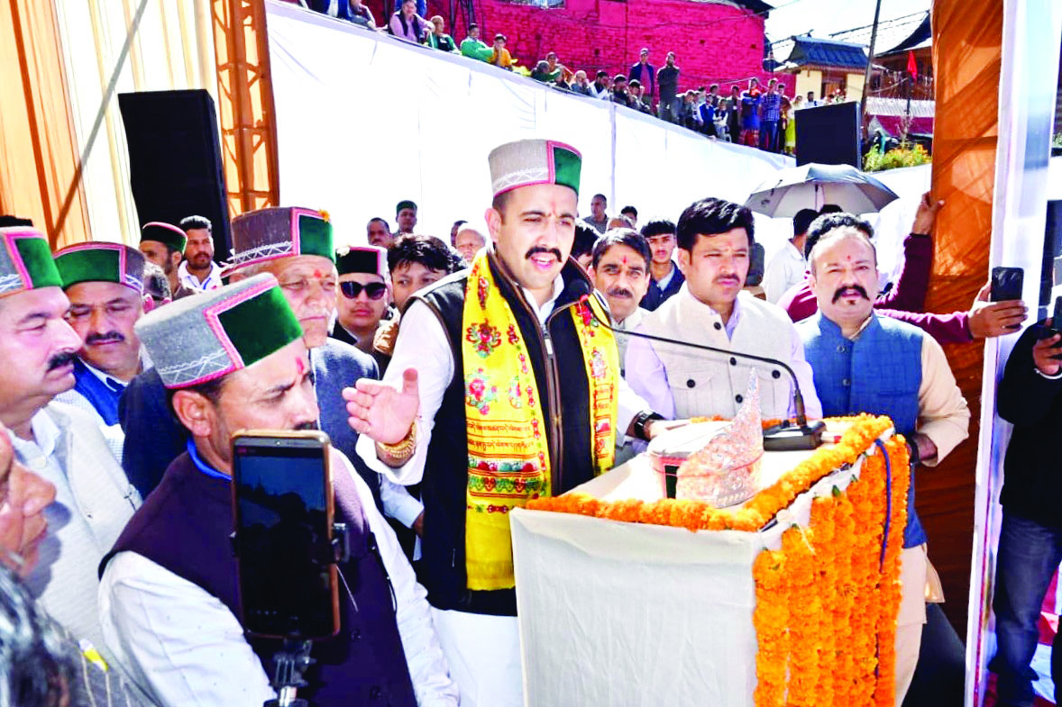 वीरभद्र सिंह ने किया लोगों के दिलों पर राज